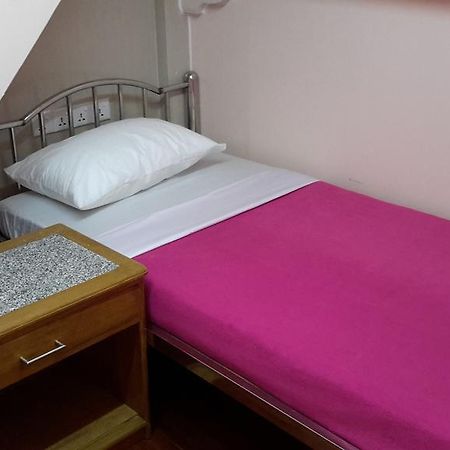 Ocean Pearl Inn - 3 ヤンゴン 部屋 写真
